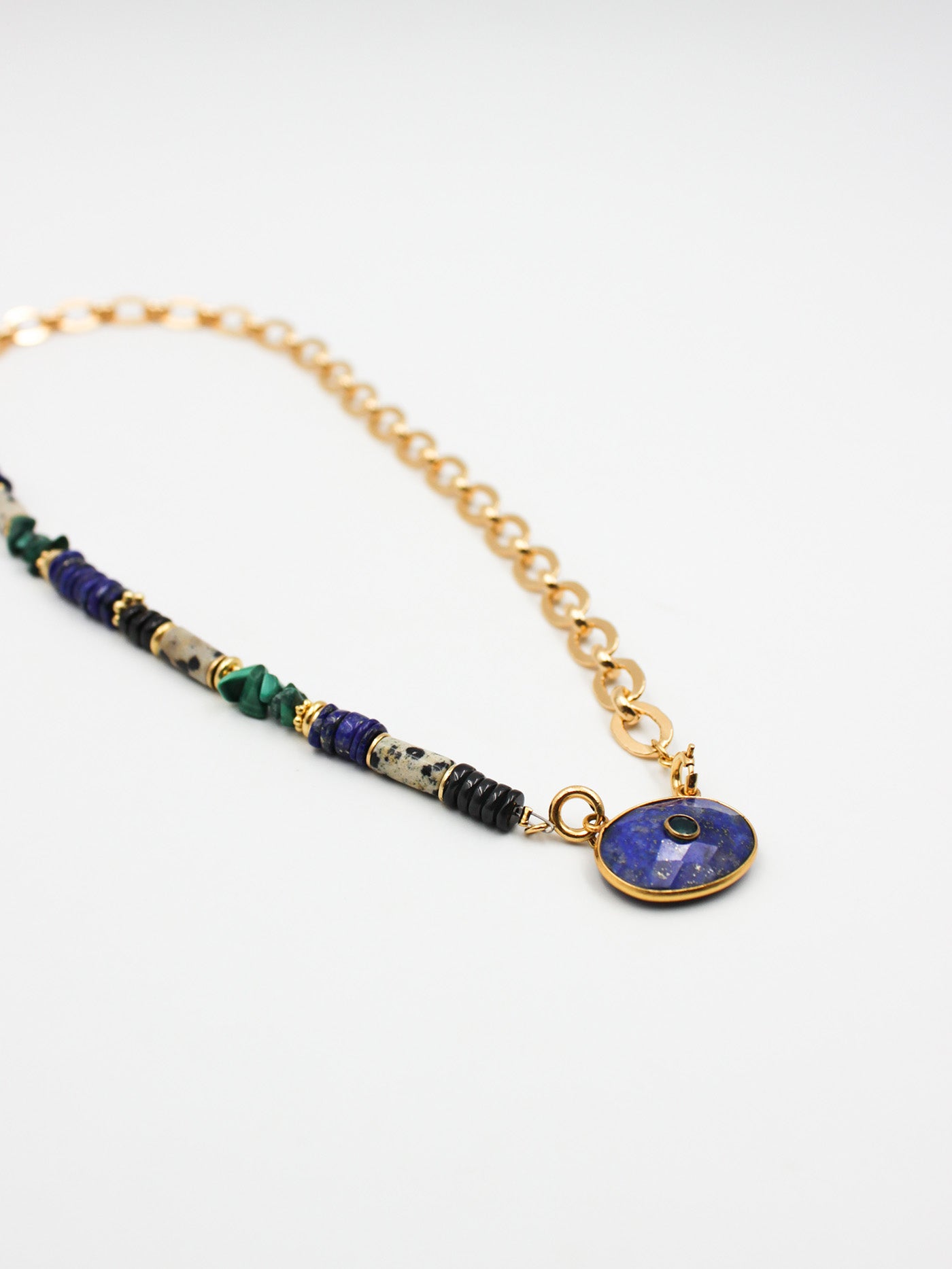 Bracelet femme perles heishi et scarabées, bracelet perles, idée