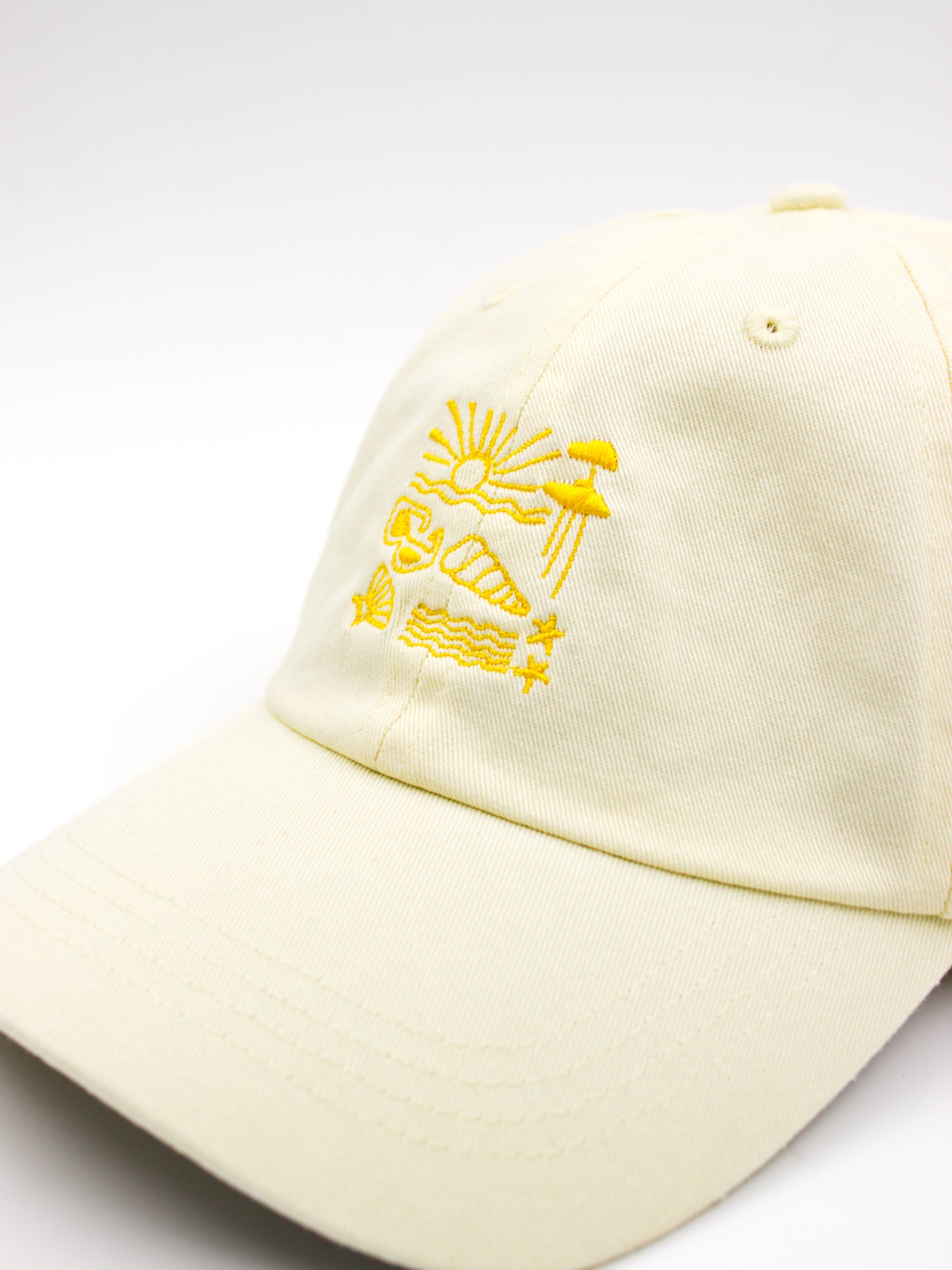 casquette jaune en coton avec motifs plage - l'atelier des dames x broders cap