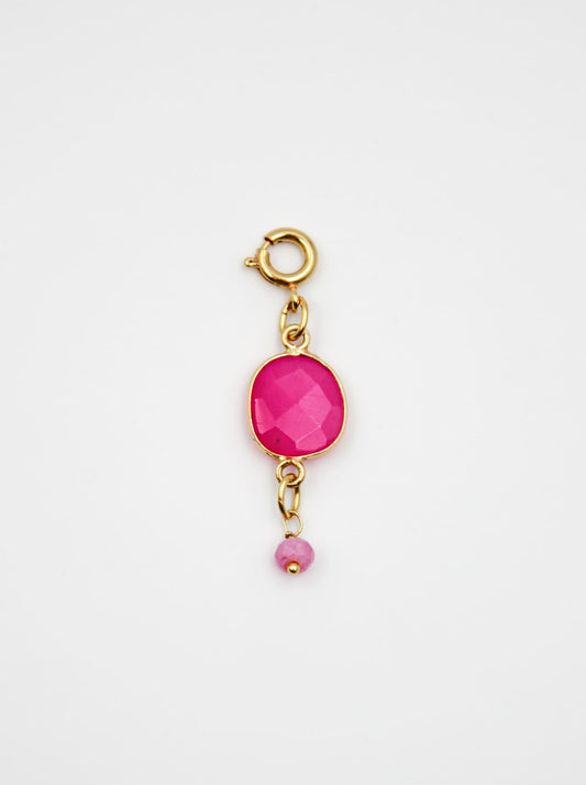 Bijoux dorés - Charm pierre en calcédoine rose - Gamme GRIGRI - L'Atelier des Dames 