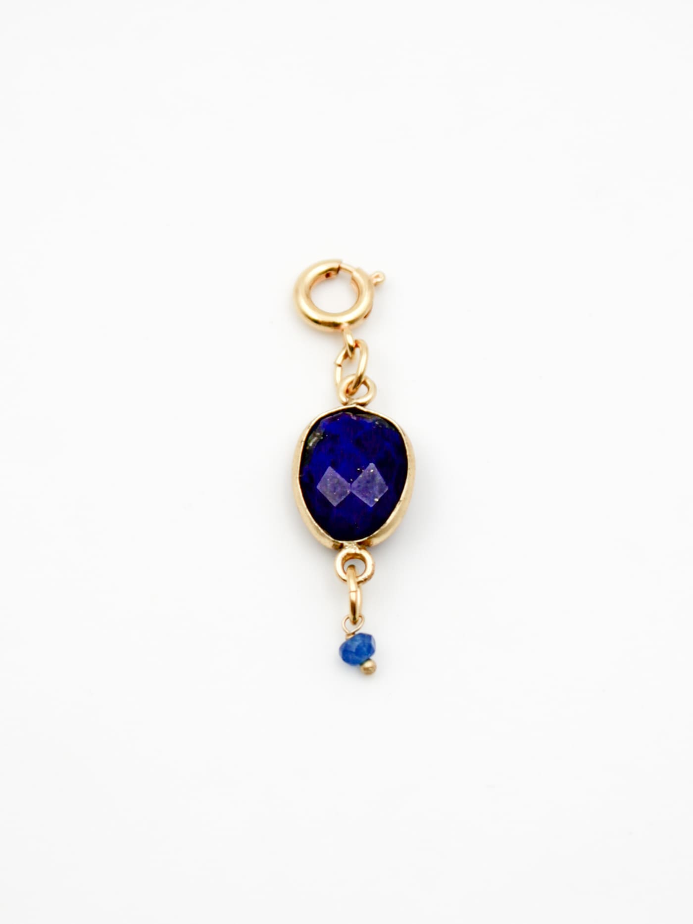 Bijoux dorés - Charm pierre en lapis-lazuli - Gamme GRIGRI - L'Atelier des Dames 