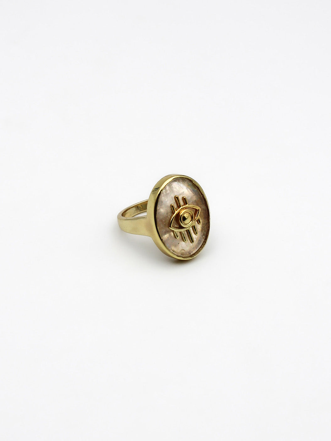 Bague oeil - gamme EVE - laiton doré à l’or fin - pierre naturelle : pierre de lune - nouvelle collection 23FW - l’Atelier des Dames