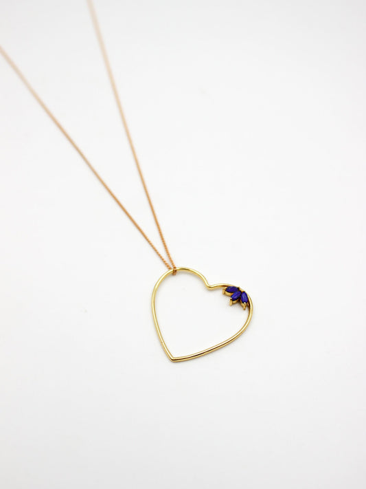Collier long cœur - gamme BILLIE - laiton doré à l’or fin - pierre naturelle : lapis lazuli - nouvelle collection 23FW - l’Atelier des Dames