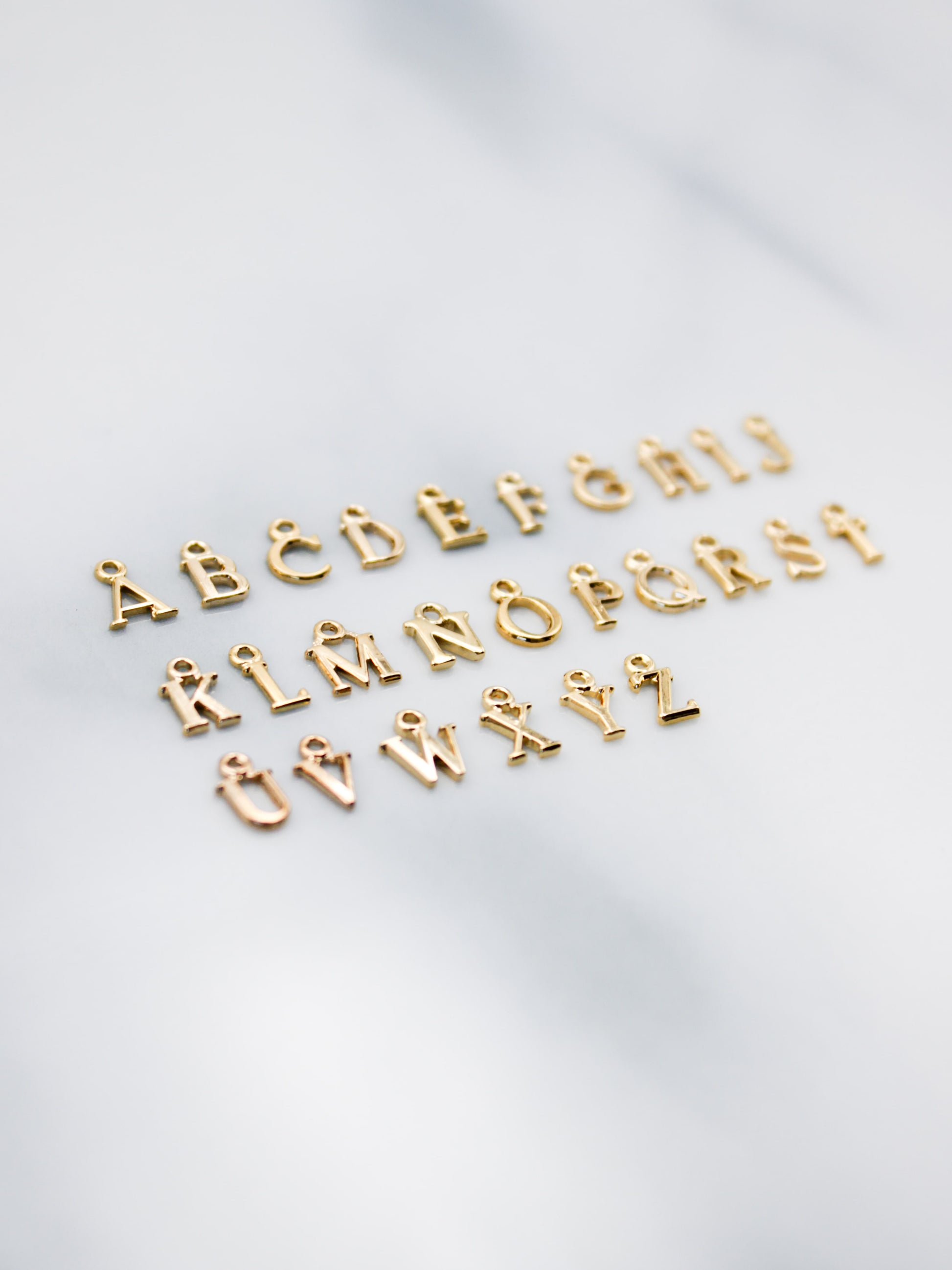 Initiales en plaqué or - Alphabet